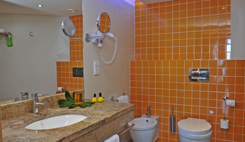 1ddf873c70aa2a974ba52016d2415064a76225d77c5a0aa14469bd9d525c4079