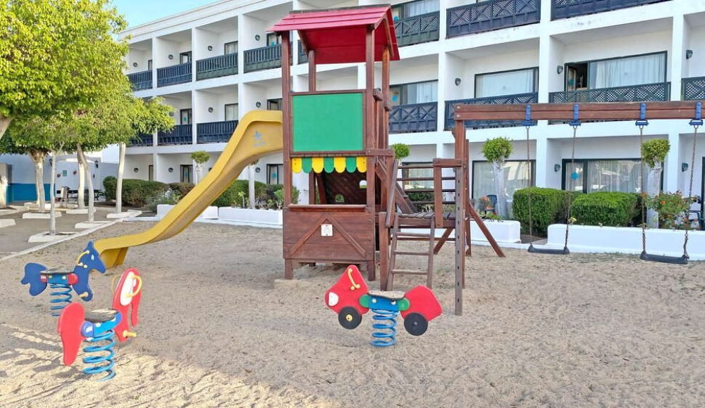 50f2a3cebe3b9a72496f62c3618e76cfcc13d0bd66e2916d56a62394c606bcf9