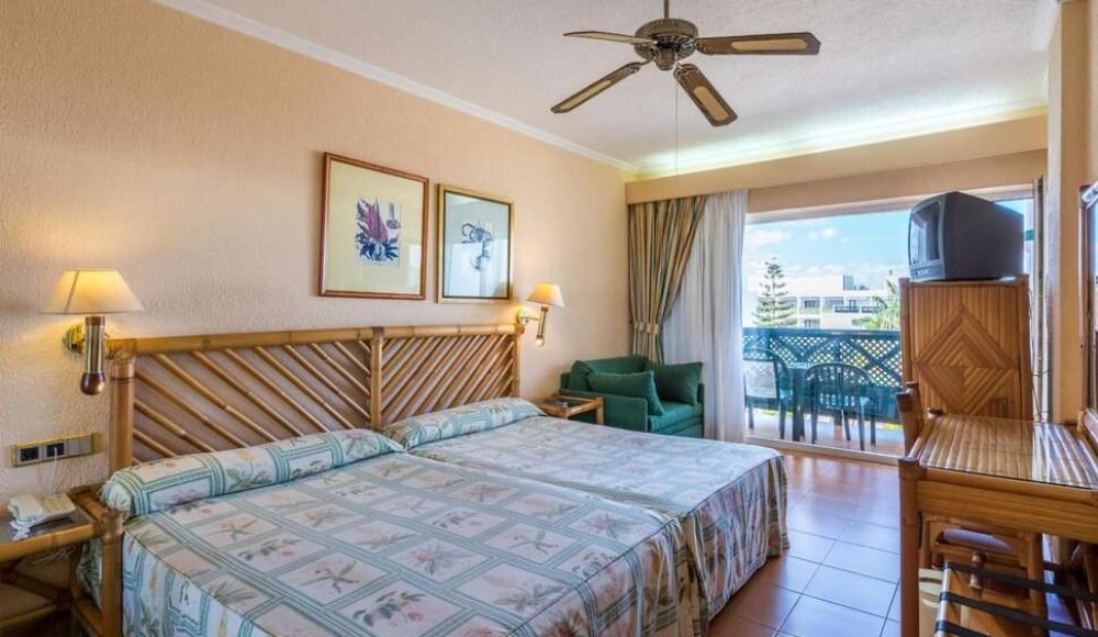 5b8a22834eba716a0c6d624edbf0ad6900eb81a7f0fcee3ca0693df759a0d09b