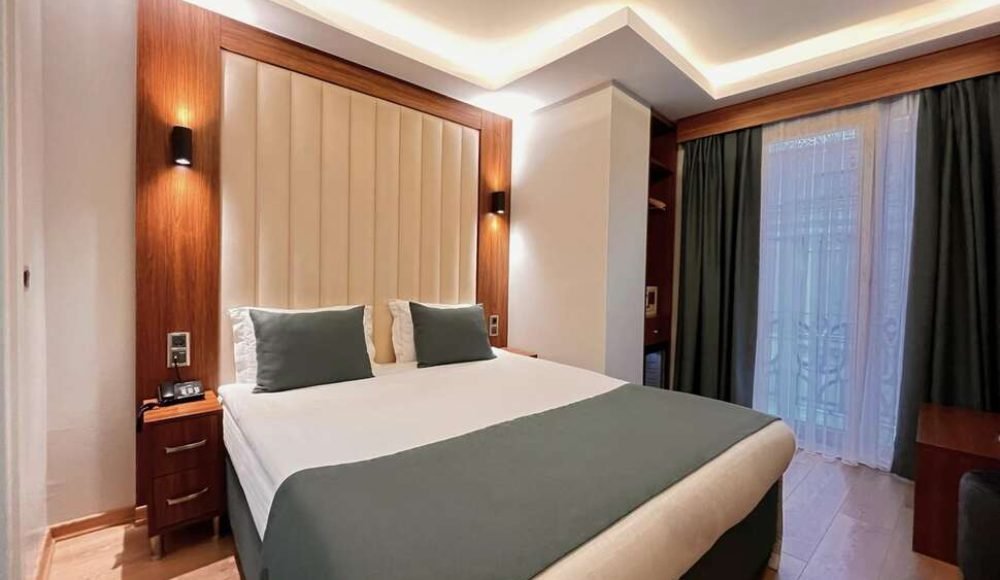 666f750ad220e03bef612db64be85d038636d2c8a5e031b153c5babe5a344e6a