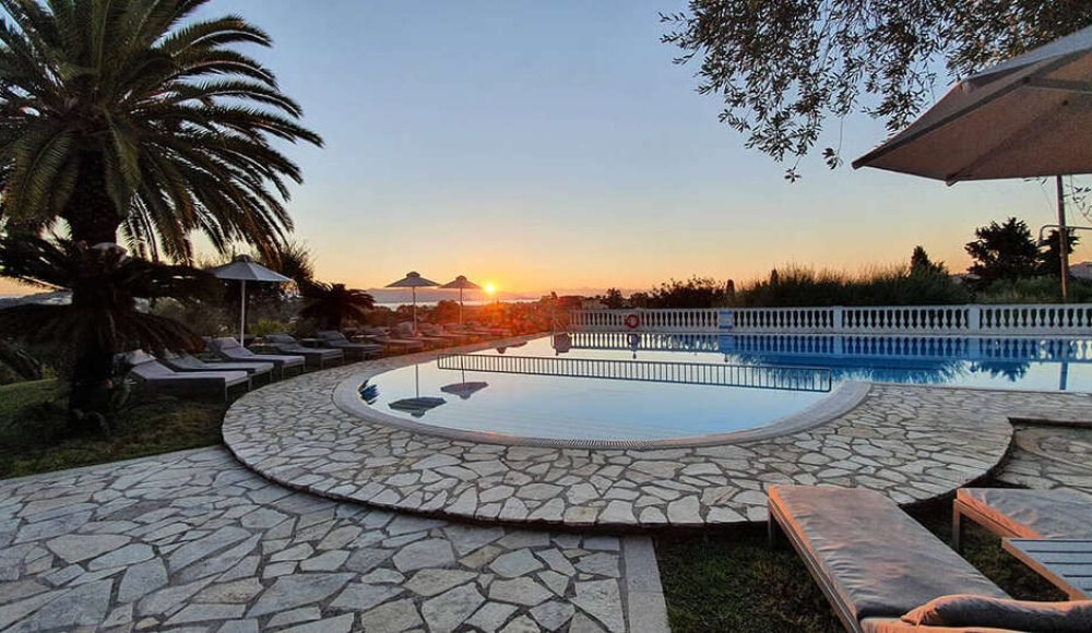 6f33c881e3de8071ce8e65746aa3cd908fe1c8b730228082a422d9a1f82800f4