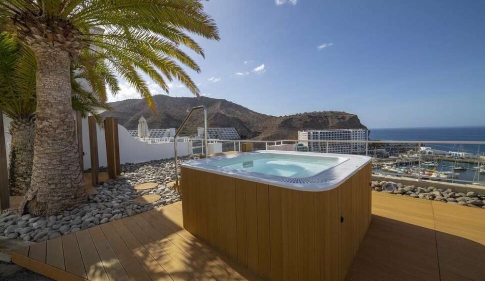 7551c8faad682f3f648c6cbdb6acb87ea2bc82c655232c42616aeb68b756ad36