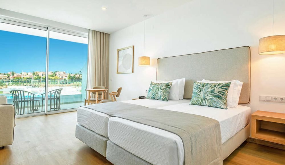 8c198983a2702dcd483777be75734ac8bcdd17b8147d26c7d72242c0319854ec