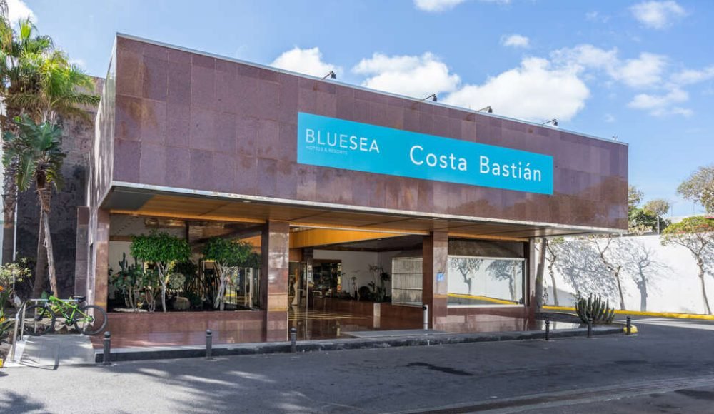 8d9ec95d3c999ae1b1ff84b758f6e10de56a68ed3fb30b38056c88fcda3ddfc3