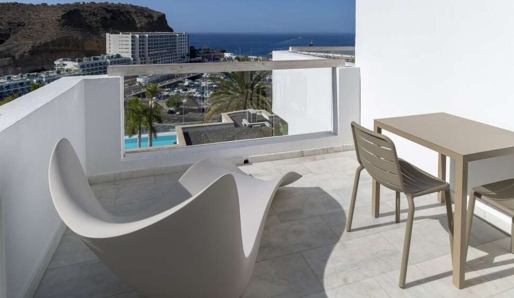 917ca62eab77d78cf1c12846b5f2dc6a3f9c8a89cdc88313eb359e3b844151f9