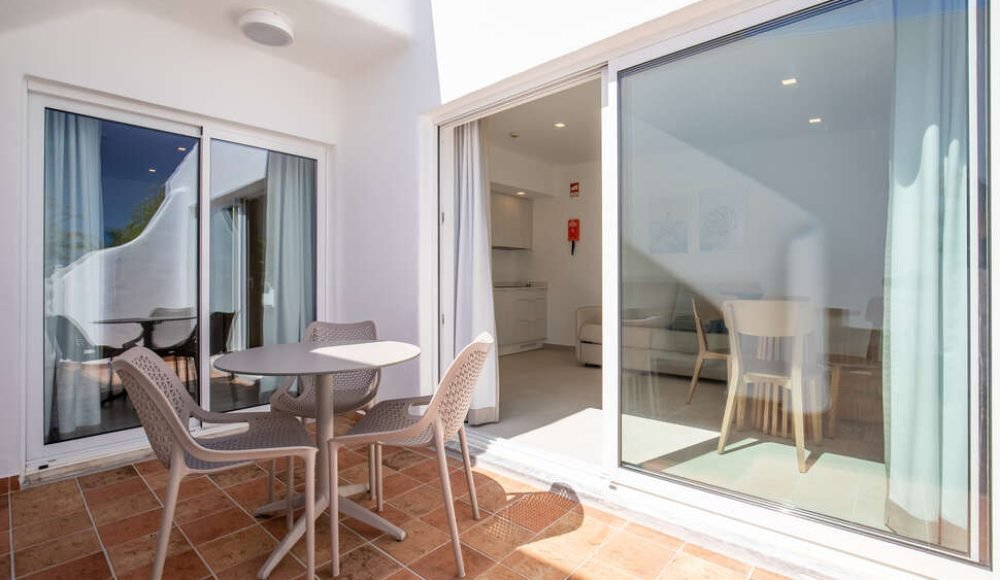 ac540eb475306989b35631f6d61b2d232c1cd6af7db328ab4169d27866e2d371