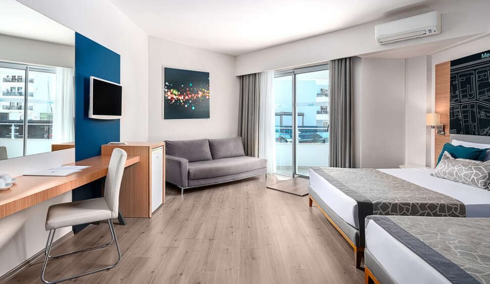 e41d2a499e3bcd1047a465a1363ff9857aa9d24bcaa84c5906024b12a4b334e2