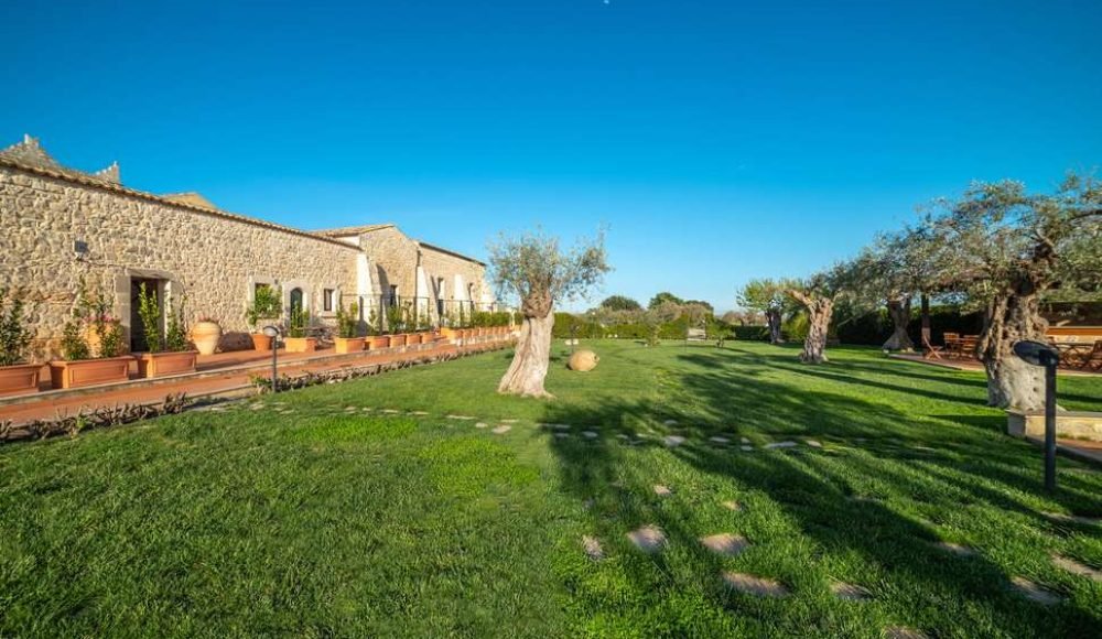 ea045a98a78ba4737f385aa51b78f6d0b8c5b511832c210b23eae16adc79f9f5