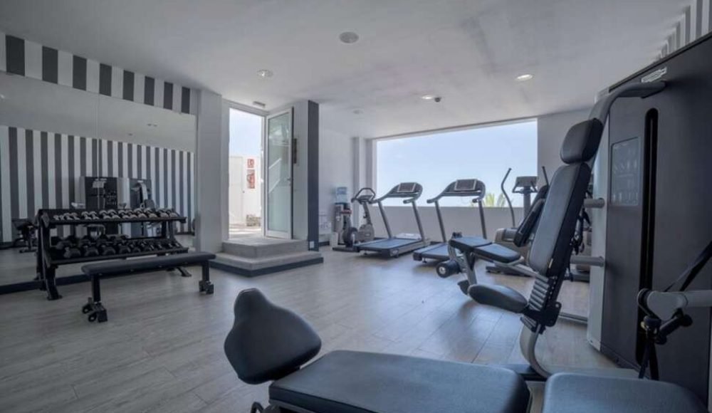 f37e72d46a15d58015e2a9967a7bd79b5206d15a2f22d59ec5c5b8486da5c9ae